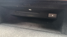 Land Rover Discovery 3.0 SDV6 HSE Luxury 5dr Auto Diesel Station Wagon